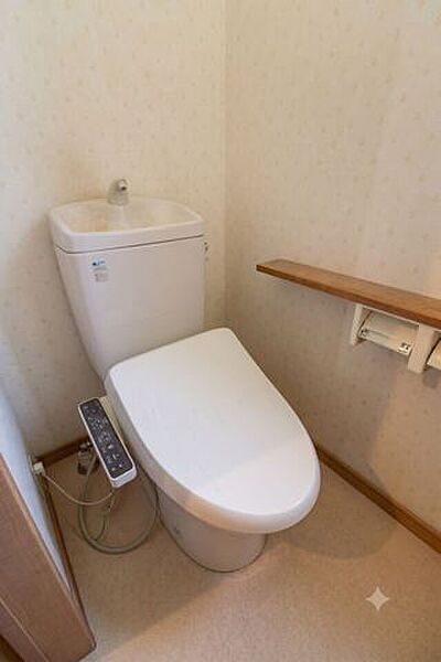 ＊1階のトイレ＊1・2階にトイレがございます♪朝の忙しい時間帯も待たずにすみそうですね♪（CG加工の為、現況と異なります。）