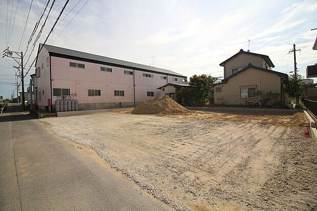 名鉄名古屋本線「矢作橋」駅まで、徒歩約18分の立地です。