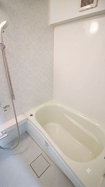一日の疲れを癒してくれる浴室♪くつろぎのバスタイムをお過ごしください！
