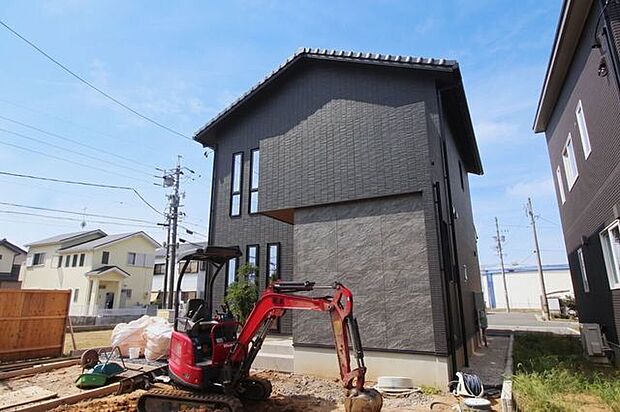 「北野桝塚」駅徒歩約9分の好立地!家事に送り迎えと、忙しい朝もスムーズにこなせます。通勤・通学の負担をぐっと軽減し、家族の毎日にゆとりを生む理想的な立地です。