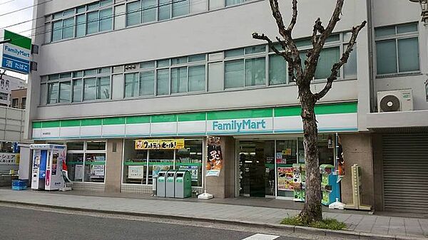 ファミリーマート桃谷駅西店：徒歩7分（500ｍ）