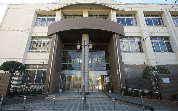 阪南中学校まで812ｍ　徒歩約11分