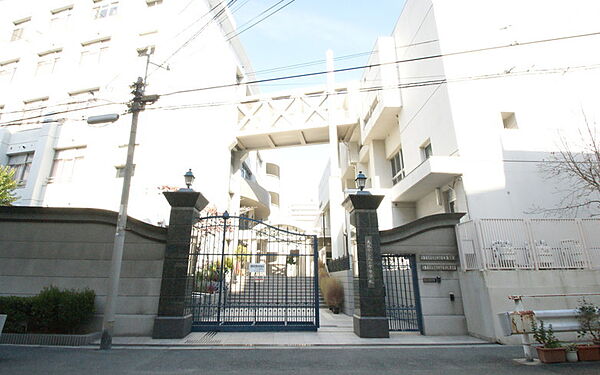 大阪市立天王寺中学校：徒歩8分（588ｍ）