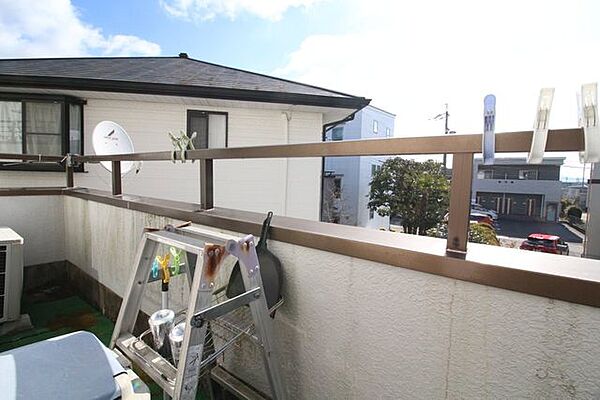 バルコニーからの眺望！！2階バルコニーは広々としているため、夏にはお子様用のプールを出すことができそうです◎