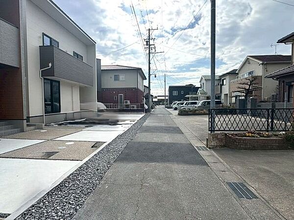 前面道路含む現地写真