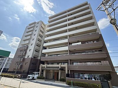 外観：岡崎市戸崎町の中古マンション！JR「岡崎」駅まで徒歩約12分！9階東南角部屋で日当たり・眺望良好！◎