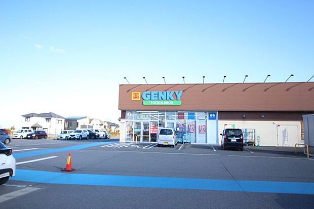 ゲンキー 福岡店営業時間9：00～21：00！定休日は1月1日のみ！駐車場完備！お薬、化粧品、日用品、食品と品揃え豊富で便利です！ 1500m