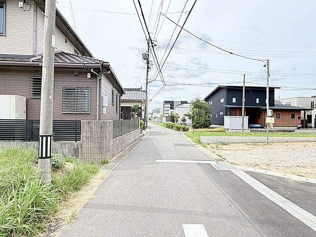 前面道路含む現地写真
