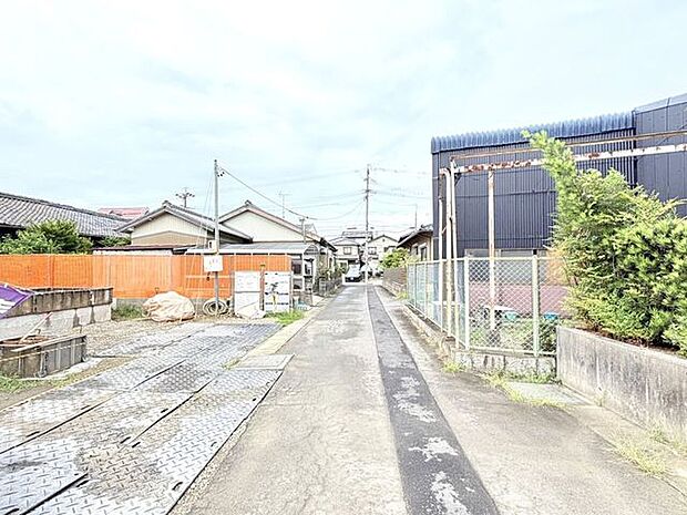 前面道路含む現地写真