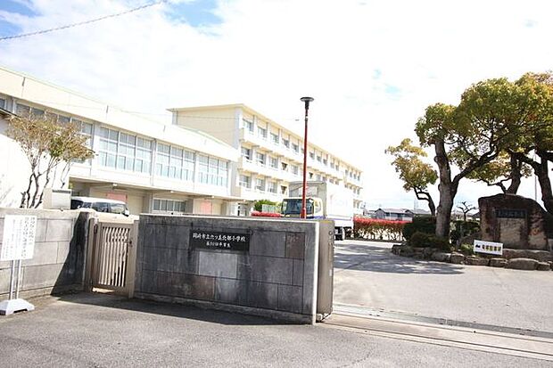 六ツ美北部小学校岡崎市土井町にある公立の小学校です! 730m