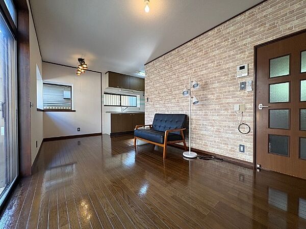 detached 埼玉県比企郡嵐山町大字千手堂

地図を見る