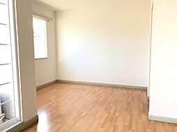 サンミラドールC 201 2階2DKのリビング/ダイニング