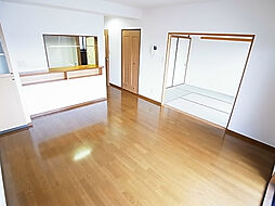 アバンドーネ高橋 306 3階2SLDKのリビング/ダイニング