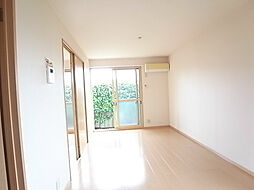 リシアンサス・ガーデンF 101 1階2DKのリビング/ダイニング