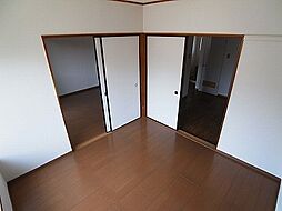 パステル・エステート 203 2階2DKのリビング/ダイニング