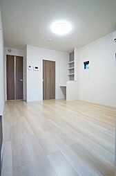 カンファーツリーハウス 101 1階1Kのリビング/ダイニング