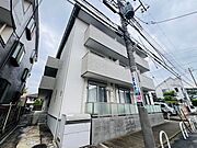 新松戸駅より徒歩10分 築9年5ヶ月 3階建の賃貸物件