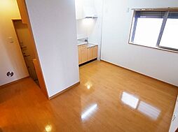 パルコート泉 203 2階2DKのリビング/ダイニング