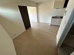 アーテル 101 1階1LDKのリビング/ダイニング