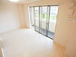 グランド　ライン 302 3階1LDKのリビング/ダイニング