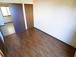 サマックスヴィラ岡田 205 2階2DKのリビング/ダイニング