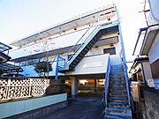 小金城趾駅より徒歩6分 築33年11ヶ月 3階建の賃貸物件