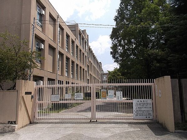 尼崎市立立花西小学校