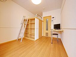 レオパレスシャルマン中野島 101 1階1Kのリビング/ダイニング