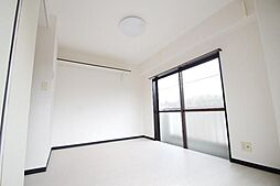 ドールハウス 303 3階ワンルームのリビング/ダイニング