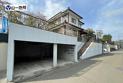 外観:ご家族の思い出を育む、用途多彩な広々敷地 外観:ご家族の思い出を育む、用途多彩な広々敷地