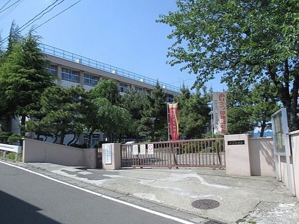 仙台市立中山中学校840ｍ