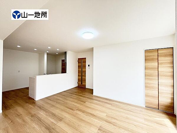 美味しいお料理も楽しいお喋りもキッチンを中心に広がります