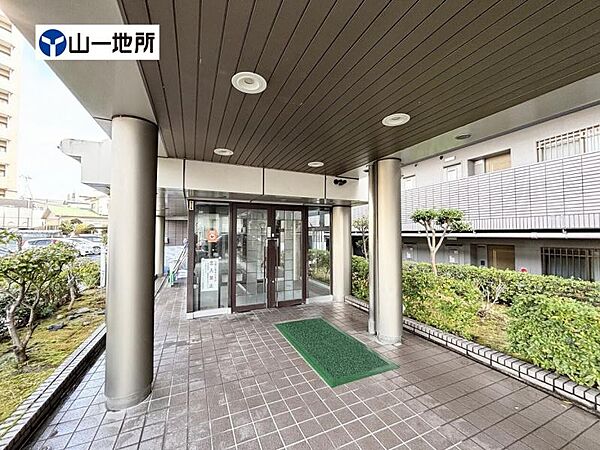 開放感あるエントランス