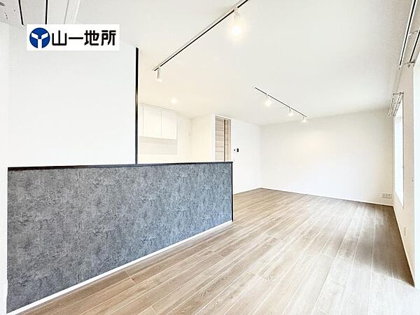 料理をしながら会話が弾む、対面キッチンのある暮らし