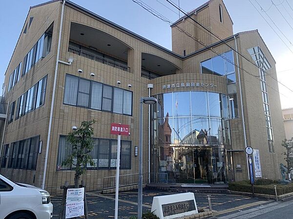 摂津市市立鳥飼図書センター