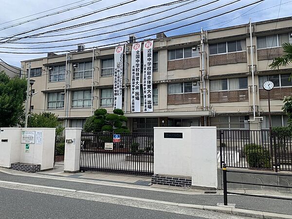 大阪市立西淀川中学校、850ｍ（徒歩約12分）