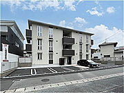 福大前駅より徒歩37分 築2年5ヶ月 3階建の賃貸物件