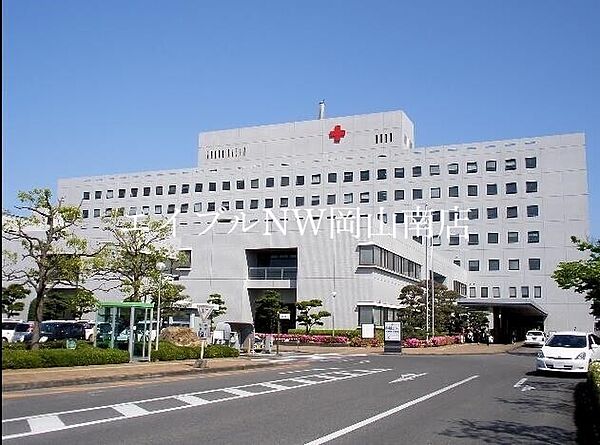 画像22:総合病院岡山赤十字病院 497m