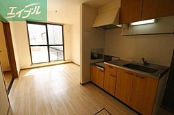 クリスタルパレスＣ棟 1階2LDKのリビング/ダイニング