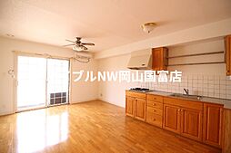 JR山陽本線 高島駅 徒歩18分の賃貸アパート 2階2LDKのリビング/ダイニング