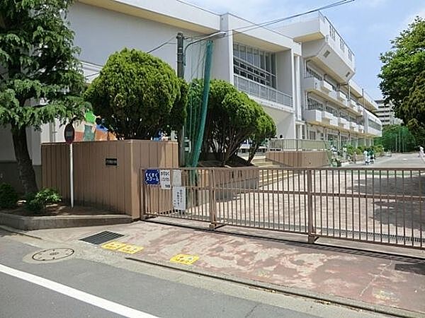 江戸川区立宇喜田小学校 徒歩6分。 430m
