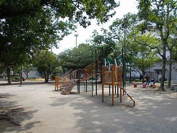 宇喜田東公園 徒歩6分。 450m