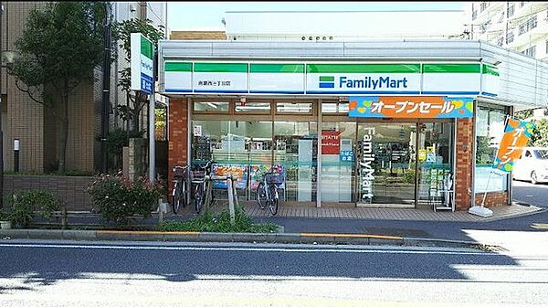 ファミリーマート南葛西三丁目店 110m
