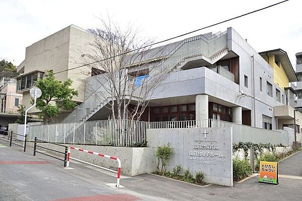 国府台保育園 徒歩9分。 650m