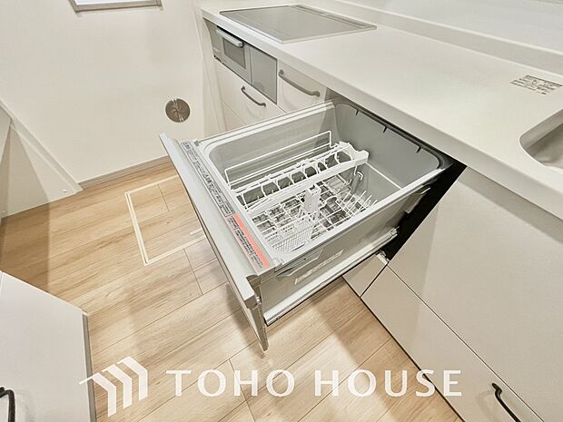 食洗機は家事の時間を短くできることがメリット。ビルトインタイプはキッチンをすっきりとみせてくれます。