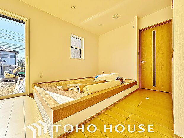 広いＬＤＫでは家族が集まり一緒の時間を過ごせる工夫がされております。