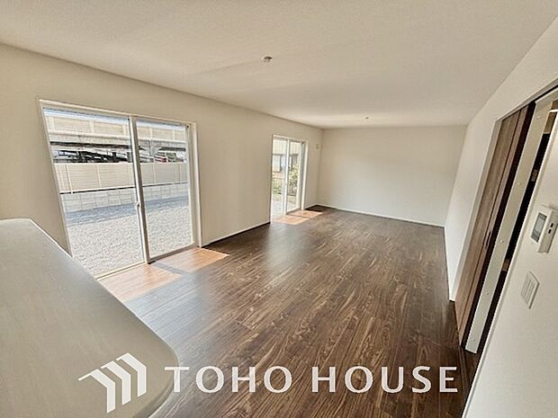 インティメイトなくつろぎを愉しむリビングルームは和やかな憩いの場となります。