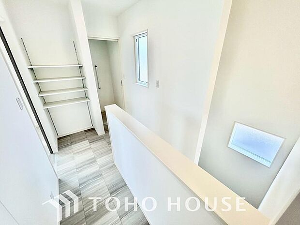 住まう方でカスタマイズしていただけるシンプルなデザインの内装。ご自身で素敵な空間を創り上げられます。