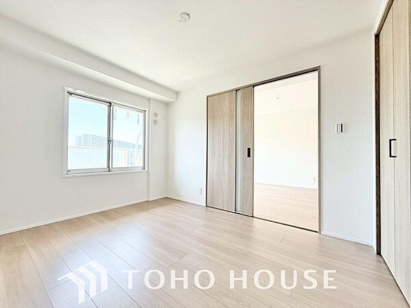 お子様の心と身体を見守る子供部屋として、小さな自立心を育むお部屋作りを見越してご覧下さい。
