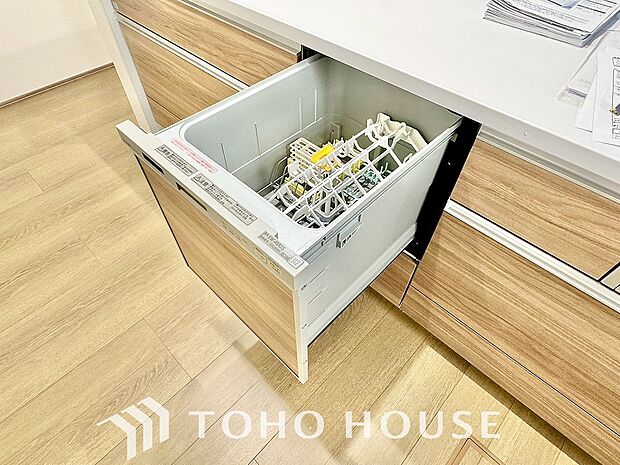 食洗機は家事の時間を短くできることがメリット。ビルトインタイプはキッチンをすっきりとみせてくれます。